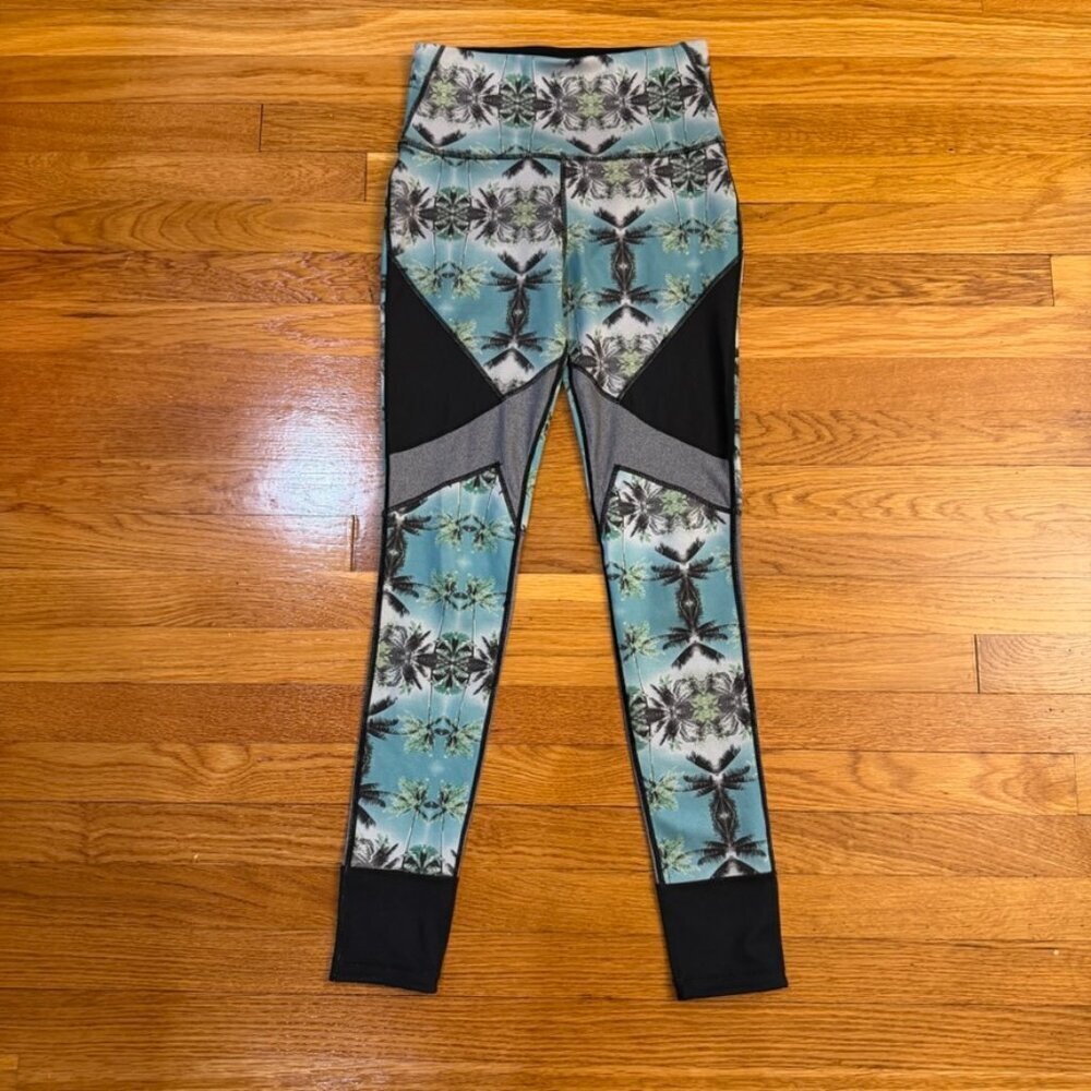 Sweaty Betty Urdhva Reversible Yoga Leggings Tropical Palm Print - Size Small